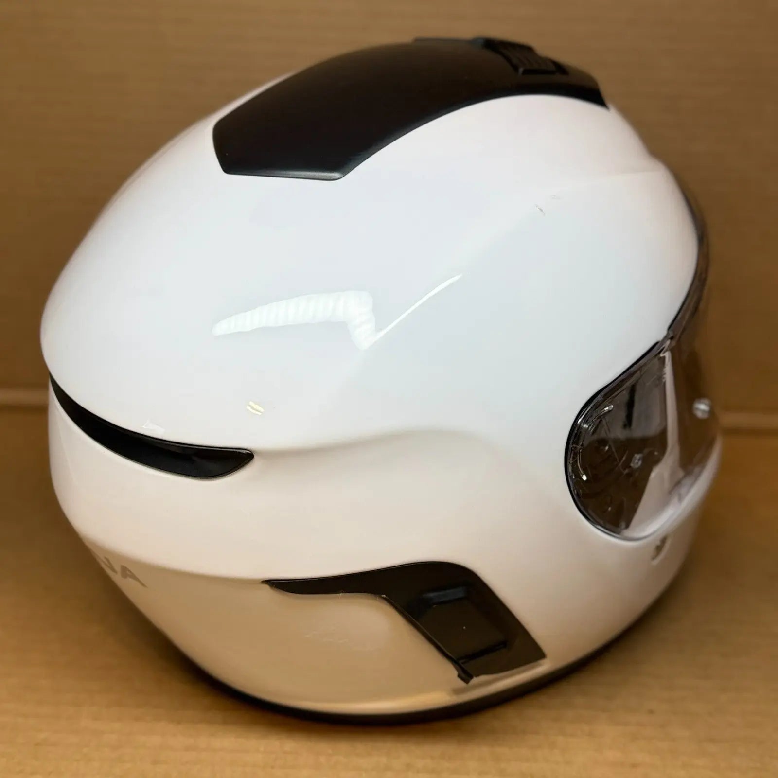 Sena Momentum Bluetooth Motorcycle Helmet, Glossy White, Medium, Scratched