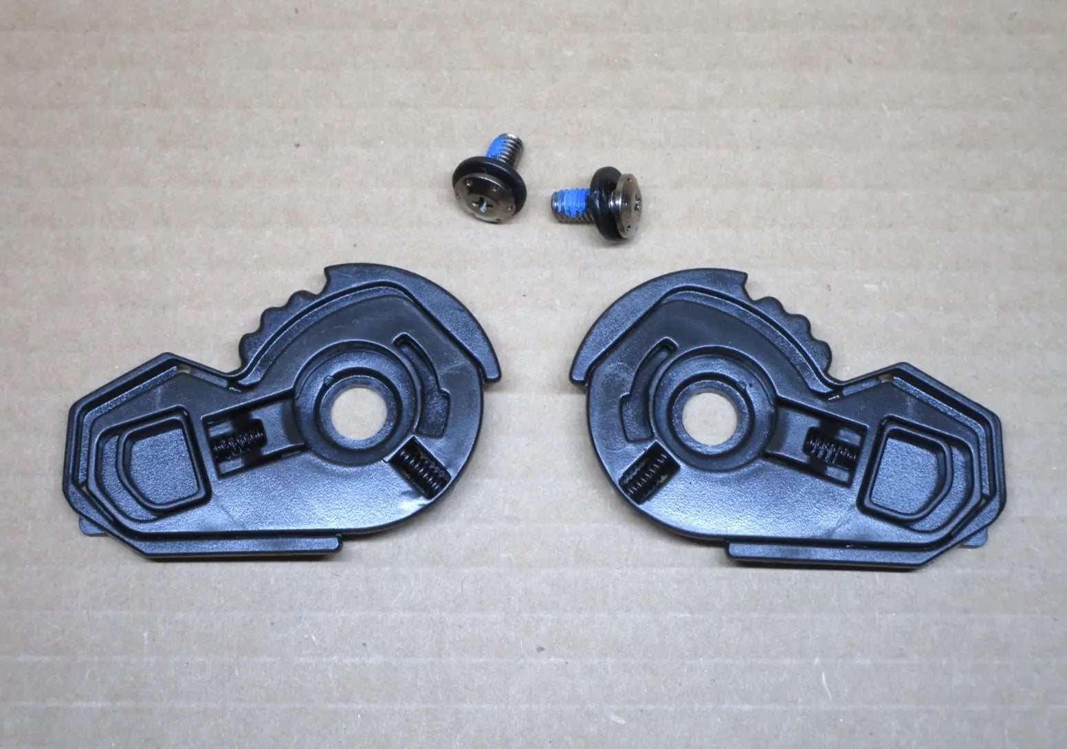 Sena Shield Visor Base Plate Set for Outrush R Helmet, Black