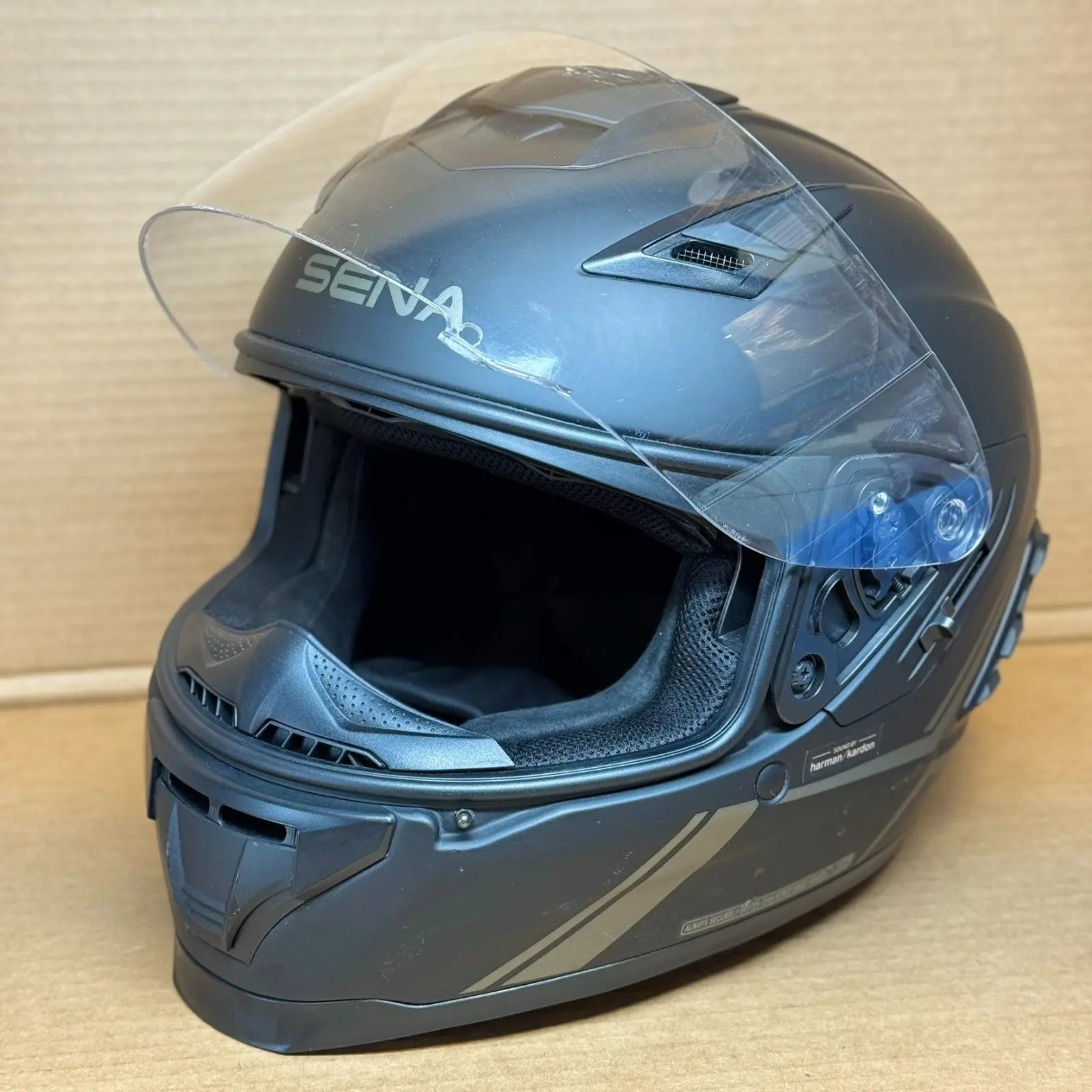 Sena Stryker Bluetooth Motorcycle Helmet, Matte Black, Large, Scratched