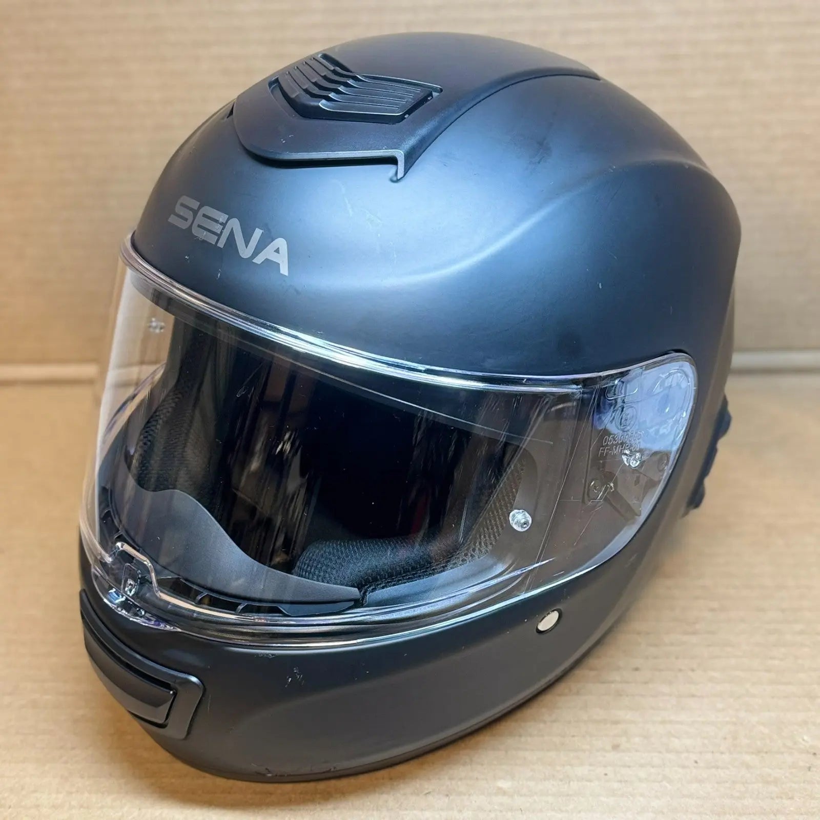 Sena Momentum Bluetooth Motorcycle Helmet, Matte Black, Large, Scratched