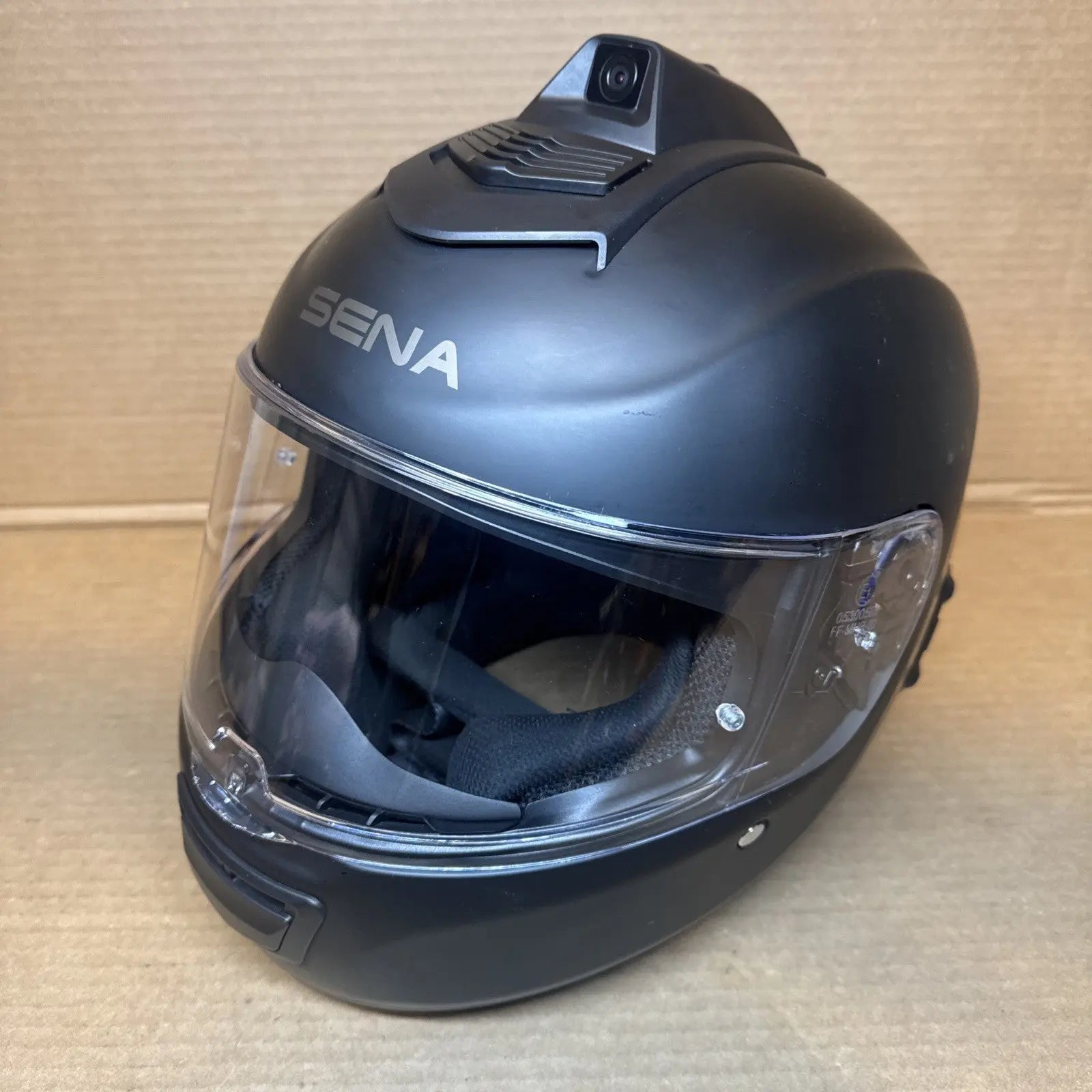 Sena Momentum Pro Bluetooth Camera Motorcycle Helmet, Matte Black, Large, Scratched