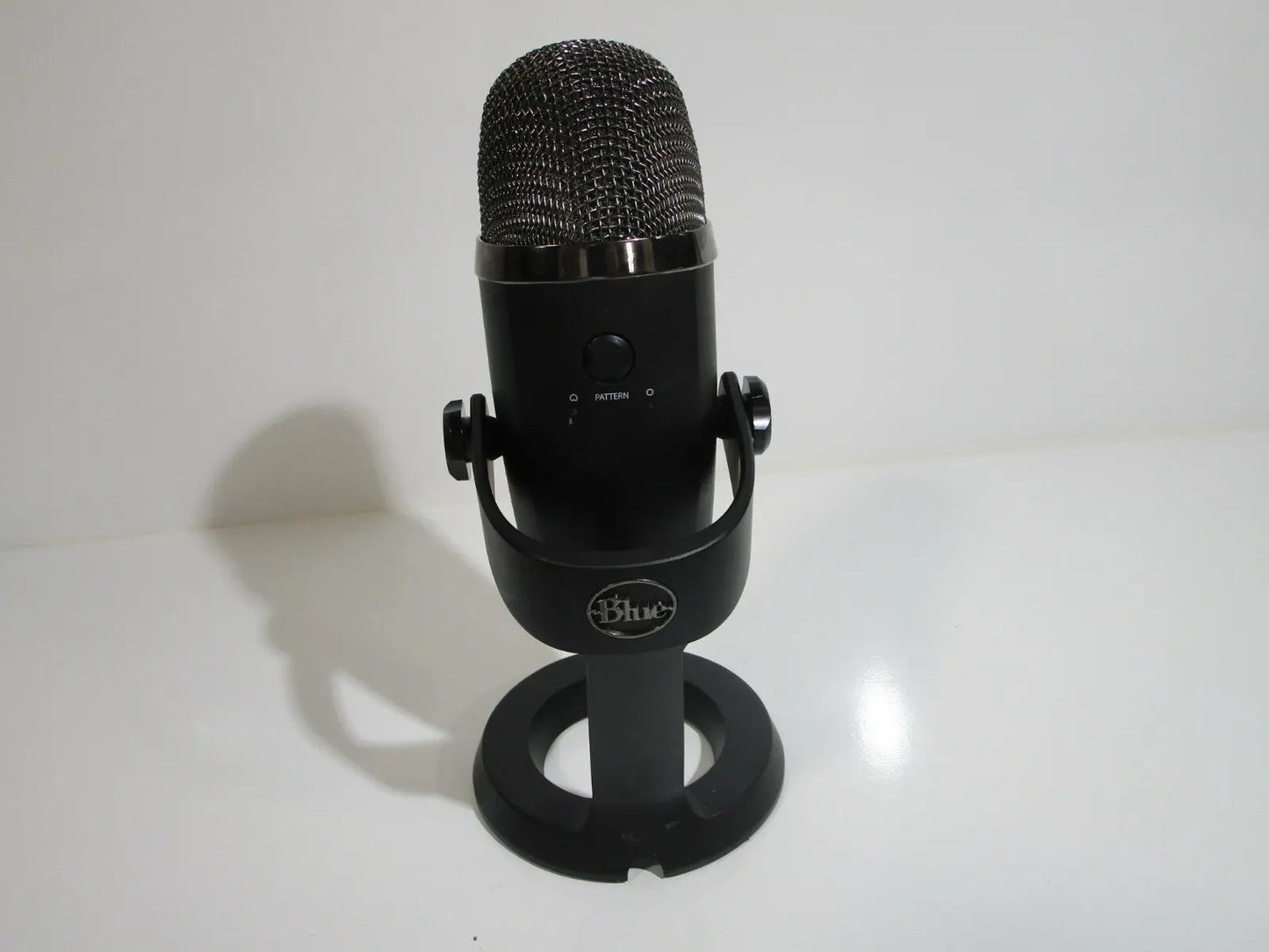 Blue Microphones Yeti Nano USB Microphone, A00098, Microphone Only