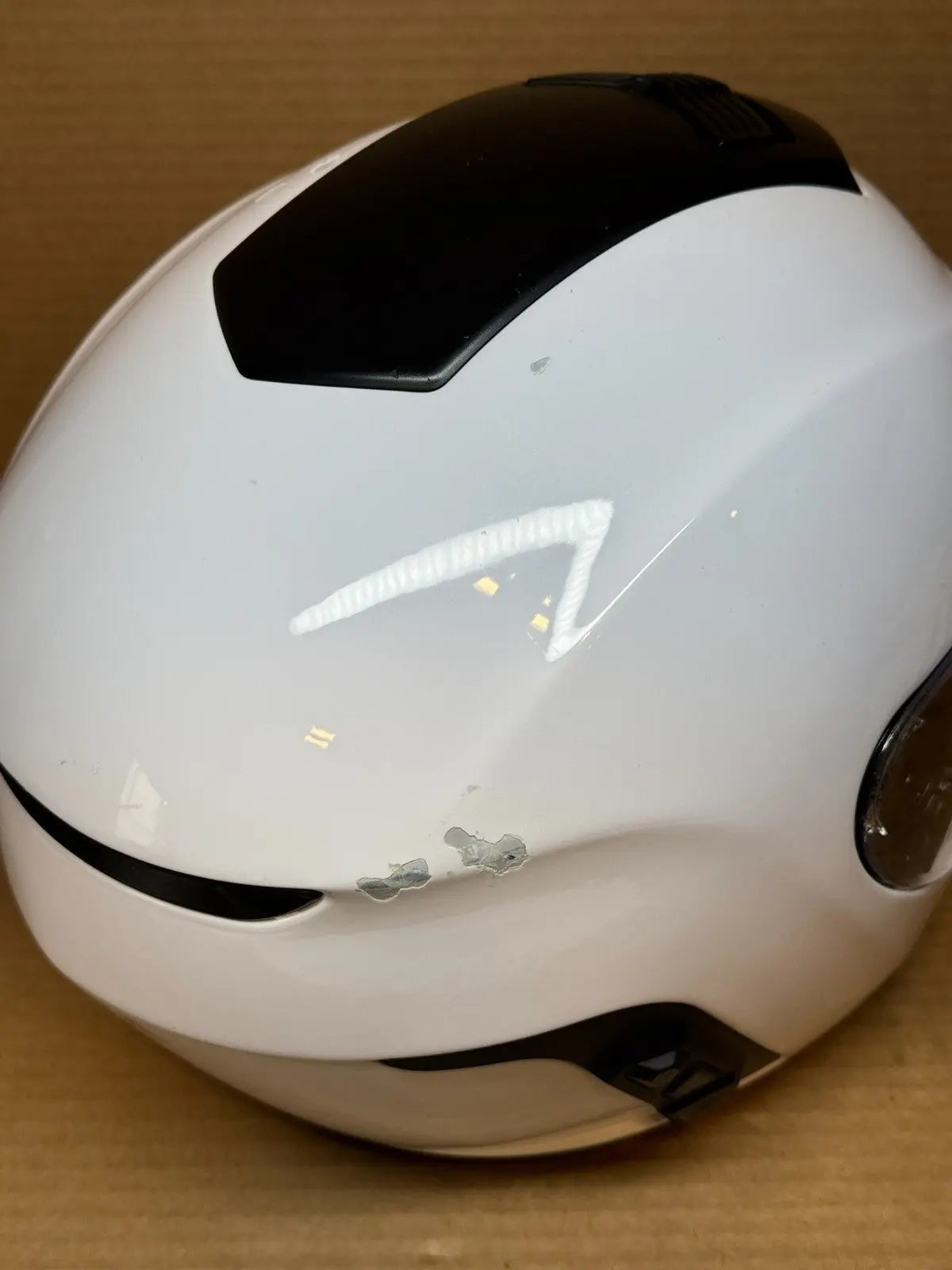 Sena Momentum INC Bluetooth Motorcycle Helmet, Glossy White, XXL, Paint Chips