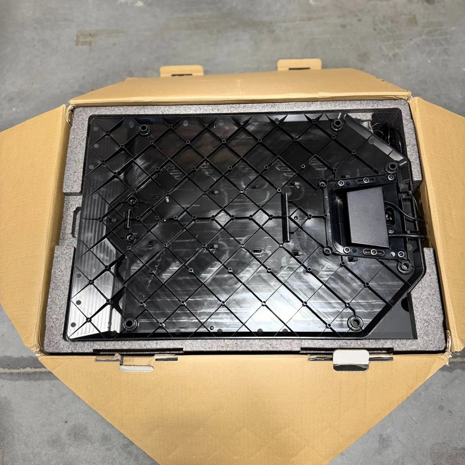 EcoFlow Blade Robotic Lawn Mower EFH100, No Power, For Parts
