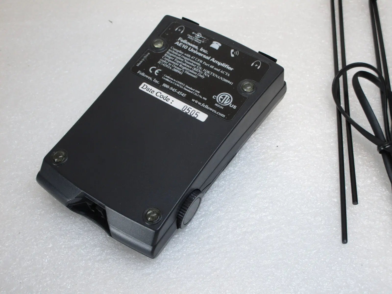 Fellowes AE10 Universal Phone Audio Amplifier