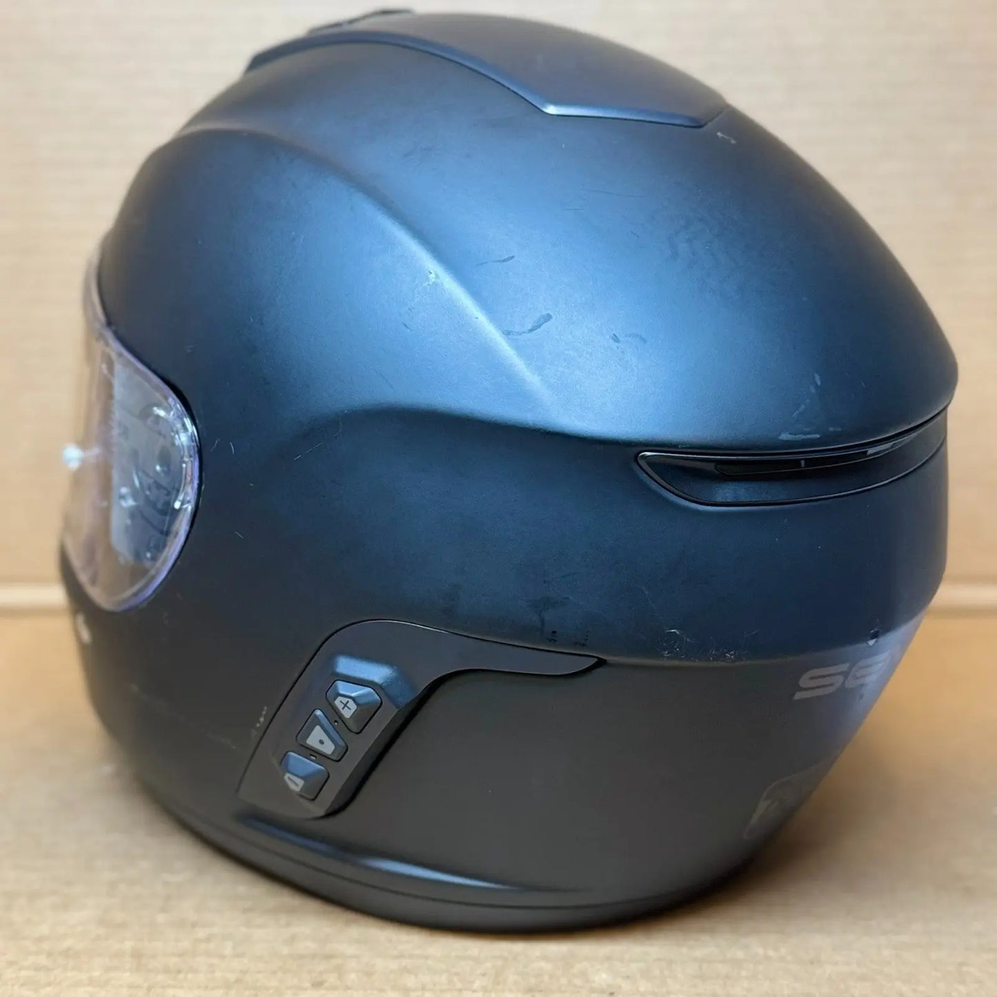 Sena Momentum Lite Bluetooth Motorcycle Helmet, Matte Black, XL, Scratched