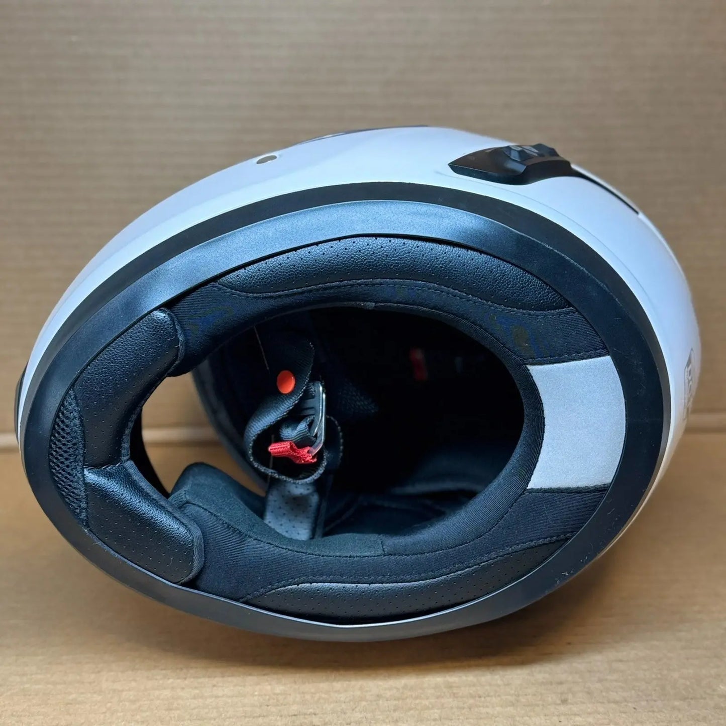 Sena Momentum INC Pro Bluetooth Camera Motorcycle Helmet, White, XL, Paint Chip