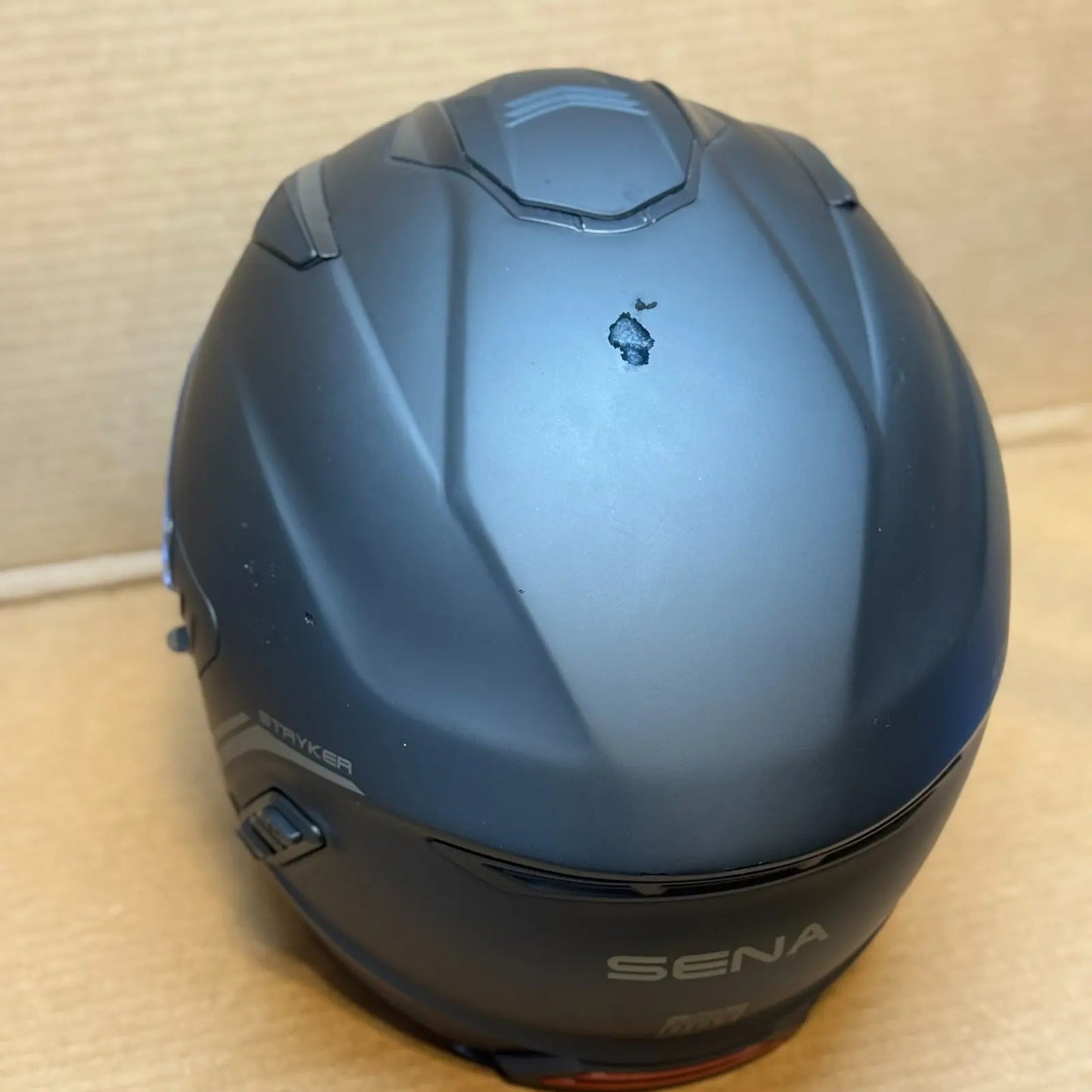 Sena Stryker Bluetooth Motorcycle Helmet, Matte Black, Medium, Scratched