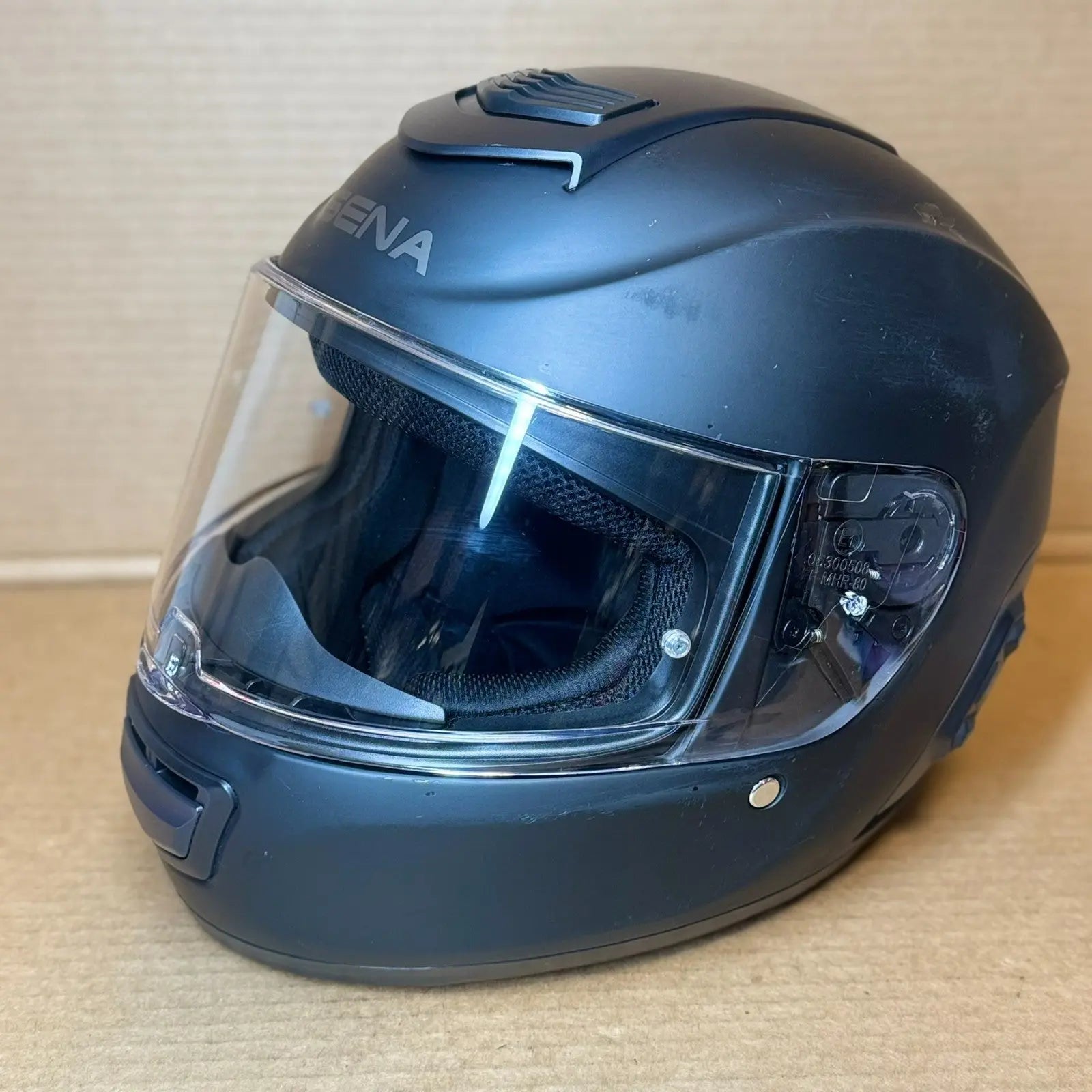 Sena Momentum Lite Bluetooth Motorcycle Helmet, Matte Black, Medium, Scratched