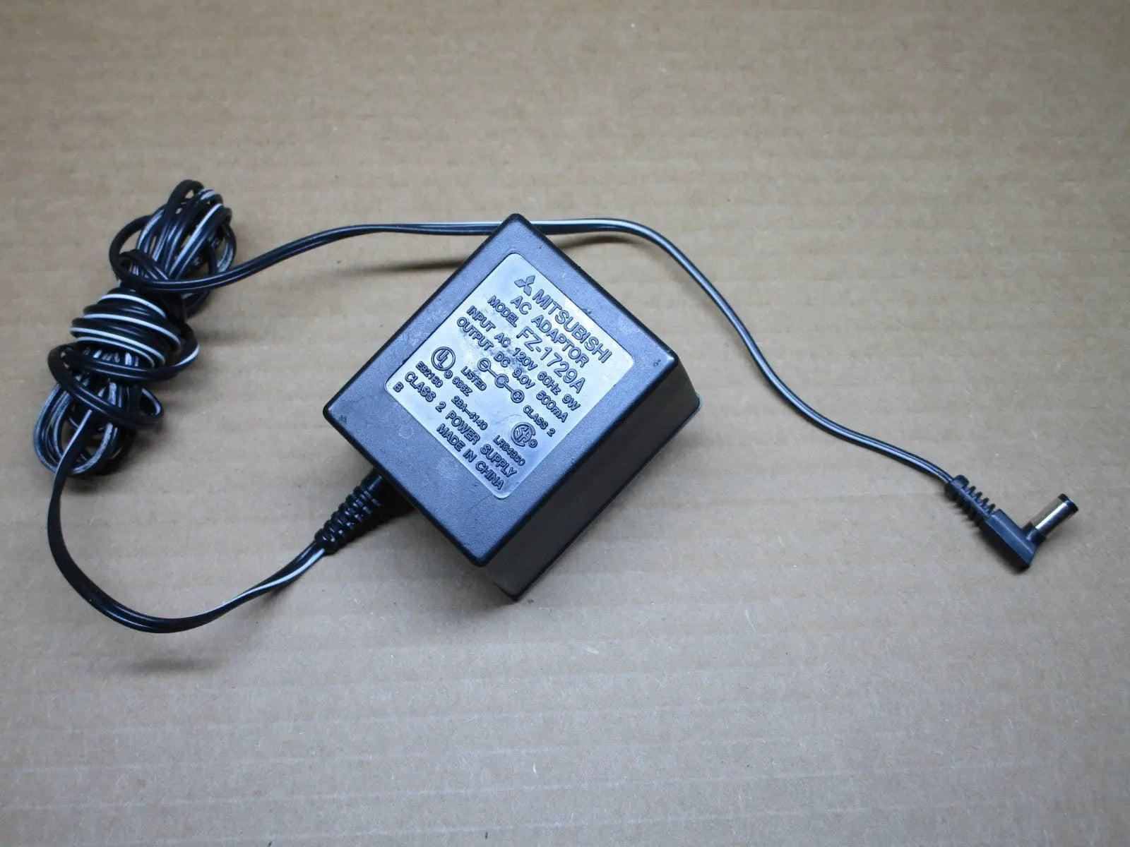 Mitsubishi AC Adapter FZ1729A Class 2 Power Supply, 9V