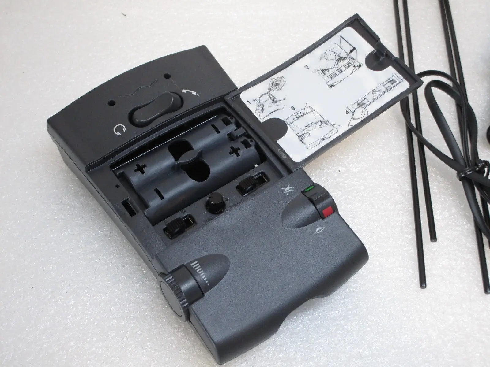 Fellowes AE10 Universal Phone Audio Amplifier