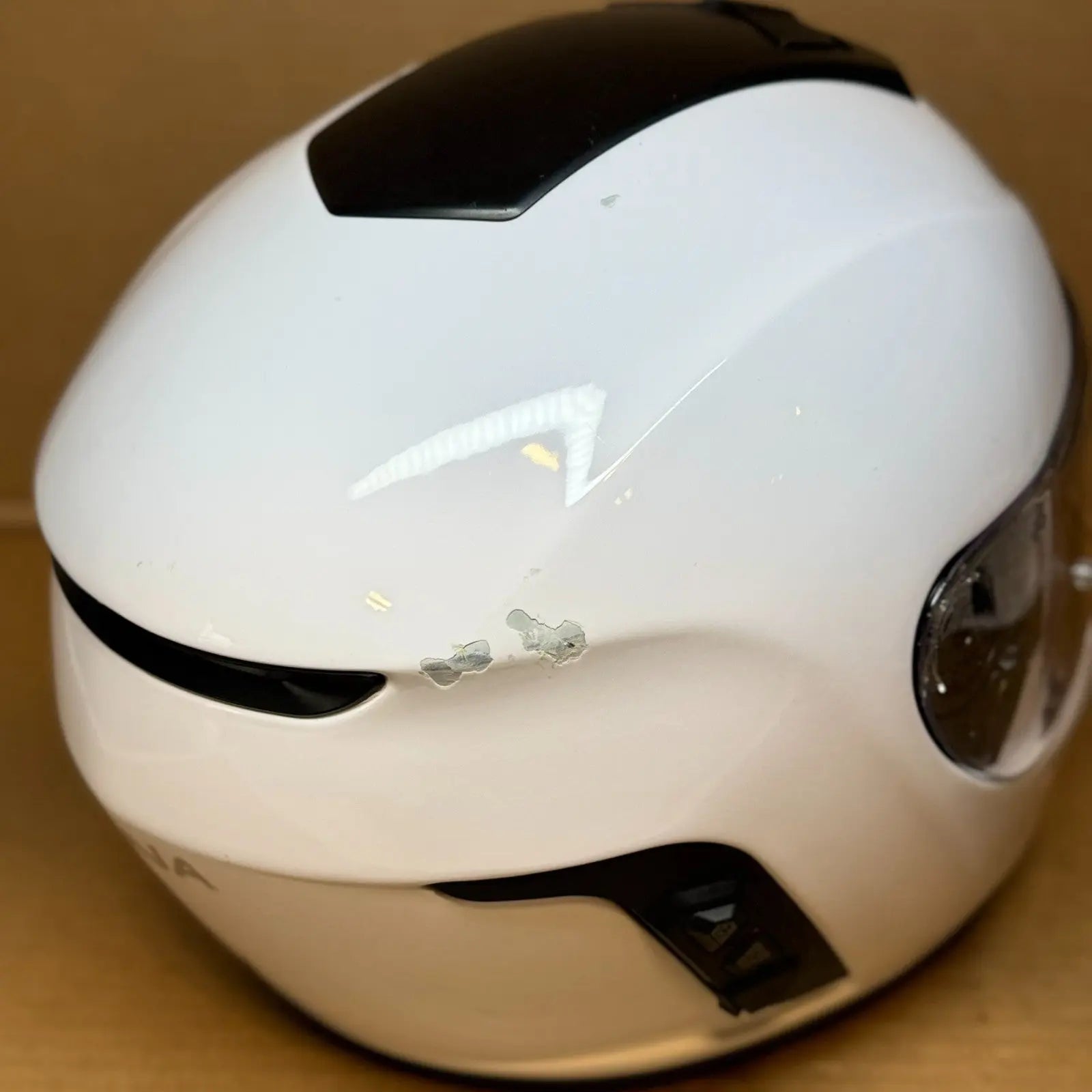 Sena Momentum INC Bluetooth Motorcycle Helmet, Glossy White, XXL, Paint Chips