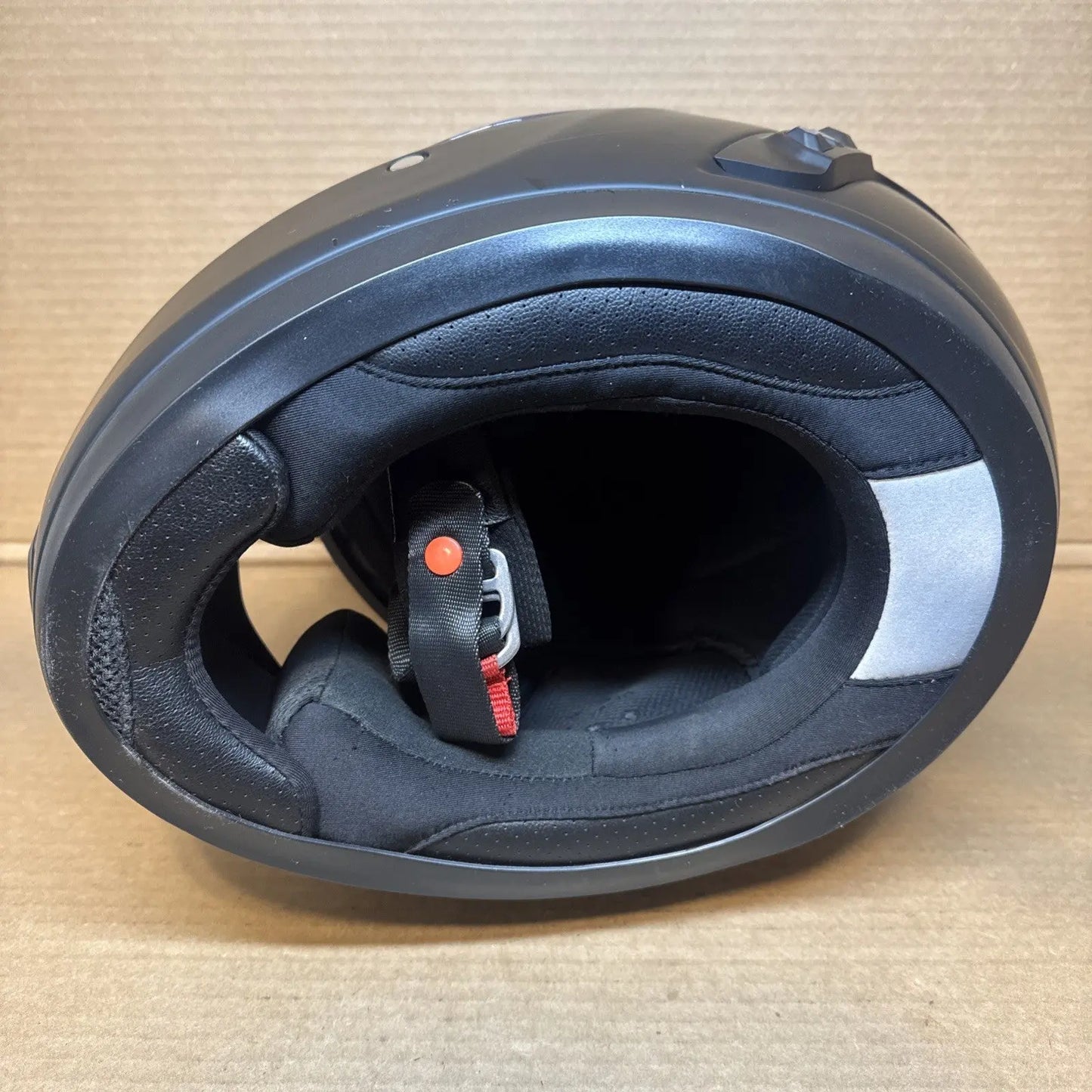 Sena Momentum Pro Bluetooth Camera Motorcycle Helmet, Matte Black, Large, Scratched