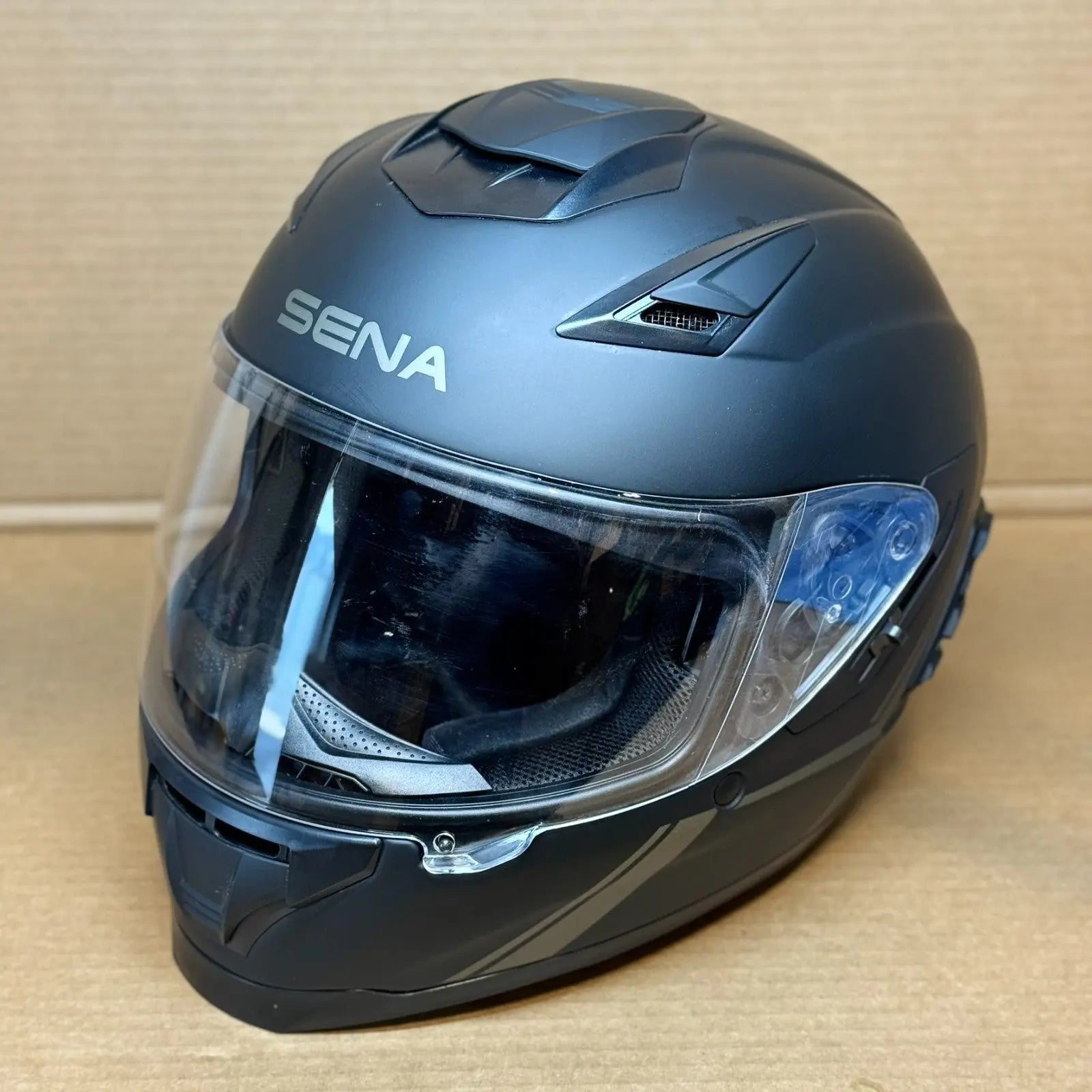 Sena Stryker Bluetooth Motorcycle Helmet, Matte Black, Medium, Scratched