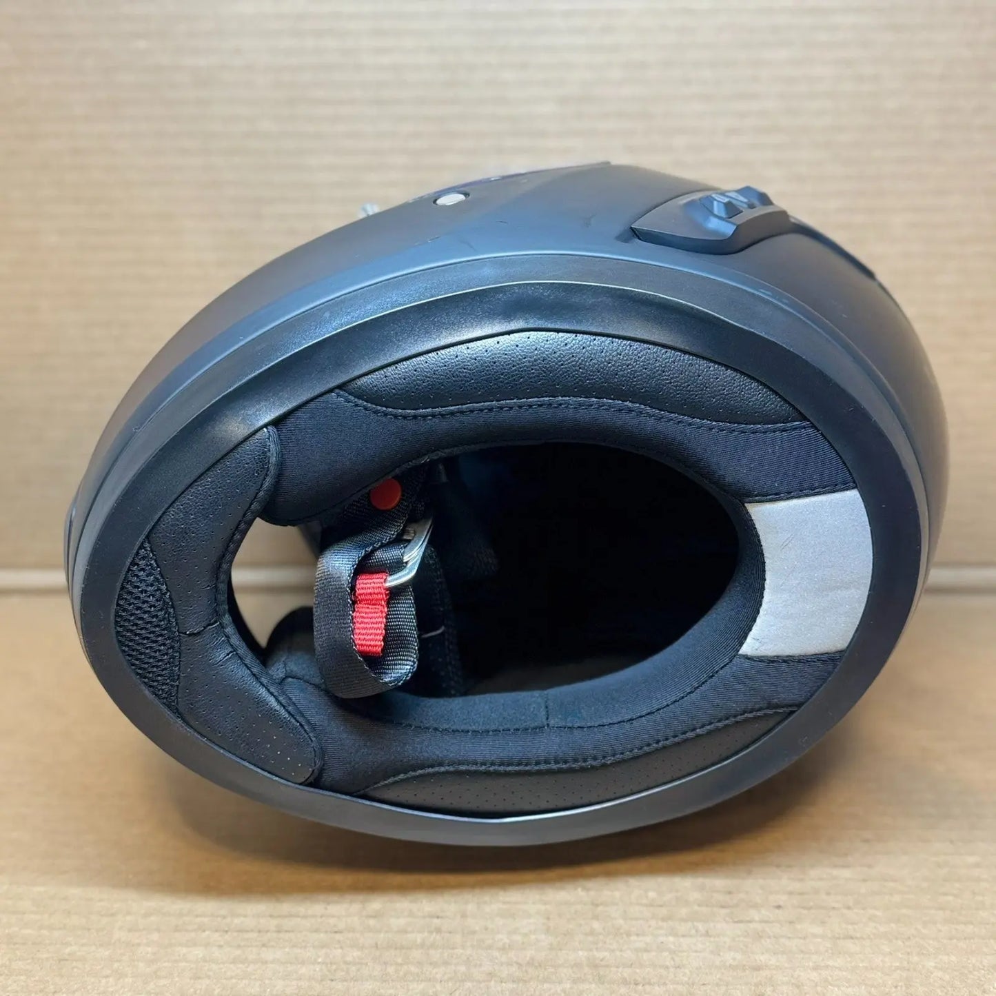 Sena Momentum Bluetooth Motorcycle Helmet, Black, Medium, Scratched