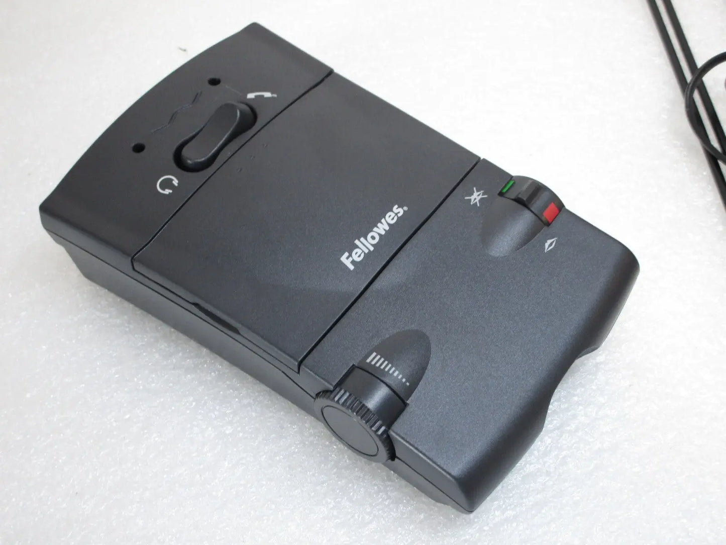 Fellowes AE10 Universal Phone Audio Amplifier